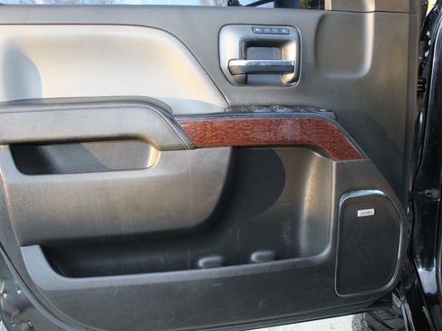 Used 2015 GMC Sierra 2500 SLT w/ Duramax Plus Package image 12