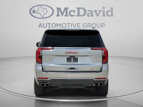 Used 2025 GMC Yukon AT4 w/ AT4 Premium Package AWD/4WD image 6