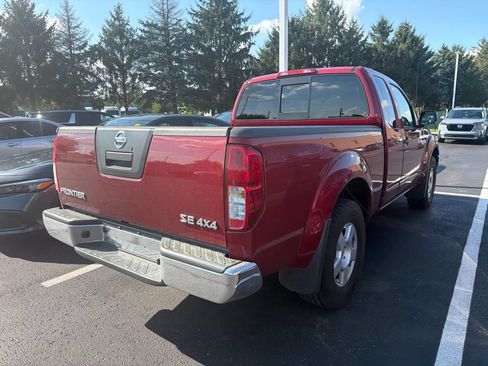Used 2007 Nissan Frontier SE w/ SE Value Truck Pkg AWD/4WD image 3