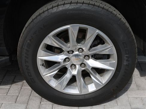 Used 2023 Chevrolet Suburban Premier image 42