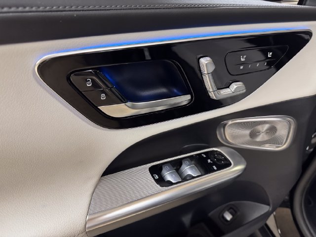 Used 2023 Mercedes-Benz GLC 300 w/ AMG Line image 7