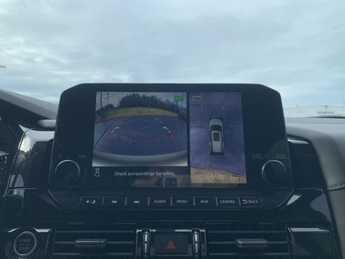 Used 2022 Nissan Pathfinder SL image 23