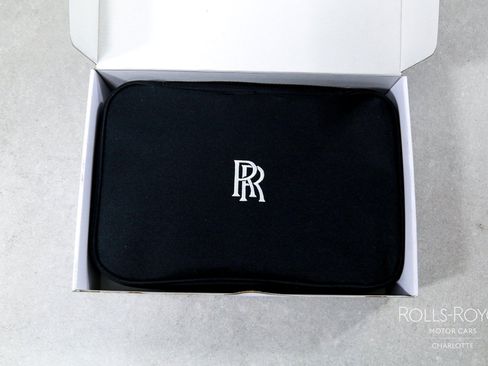 Used 2020 Rolls-Royce Phantom Sedan RWD image 39