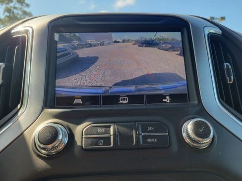 Used 2021 GMC Sierra 1500 SLT AWD/4WD image 19