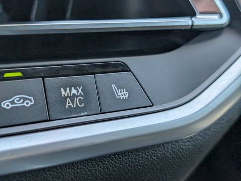Used 2019 BMW X5 xDrive40i w/ Convenience Package AWD/4WD image 21