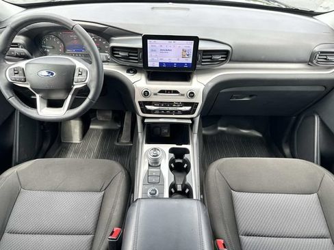 Certified 2024 Ford Explorer XLT AWD/4WD image 14