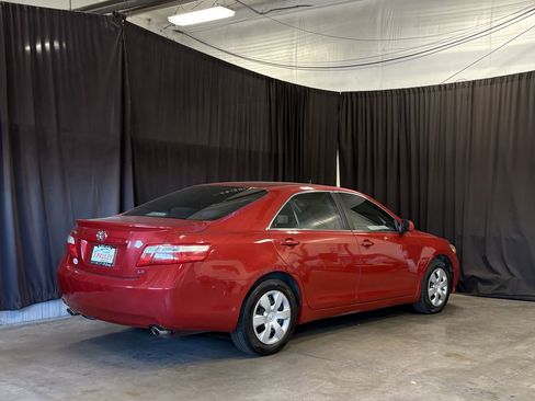 Used 2009 Toyota Camry LE image 19