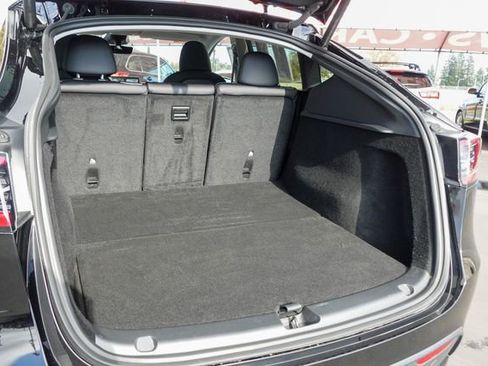 Used 2025 Tesla Model Y Long Range image 23