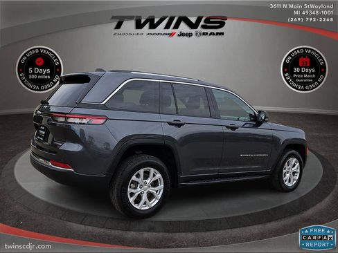 Used 2023 Jeep Grand Cherokee Limited image 3