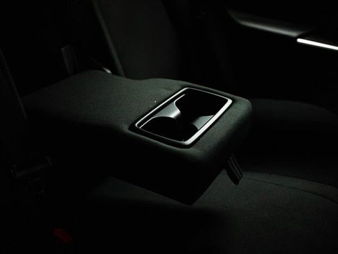 Used 2020 Toyota RAV4 LE w/ Carpet Mat Package FWD image 12