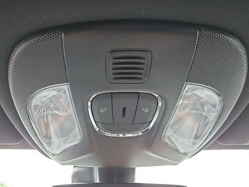 Used 2024 Jeep Compass Trailhawk AWD/4WD image 37