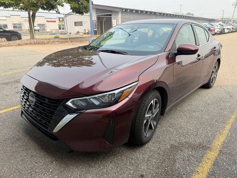 Used 2024 Nissan Sentra SV FWD image 5