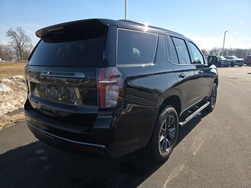 Used 2022 Chevrolet Tahoe Z71 w/ Z71 Off-Road Package image 3