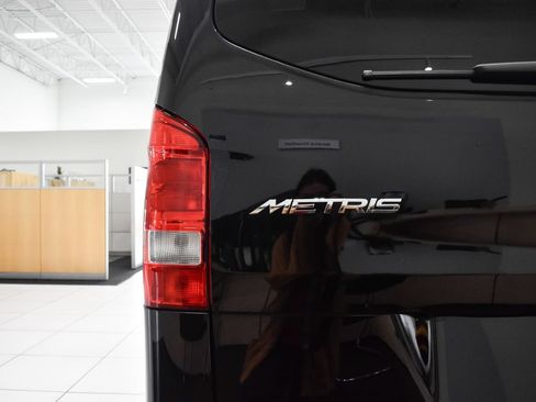 Used 2016 Mercedes-Benz Metris Passenger image 11