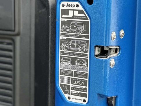 Used 2021 Jeep Wrangler Unlimited Sahara 4xe w/ Cold Weather Group image 12