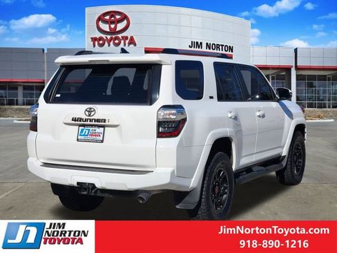 Used 2023 Toyota 4Runner SR5 Premium image 6
