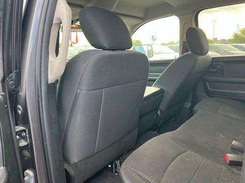 Used 2018 RAM 1500 Express w/ Express Value Package AWD/4WD image 12