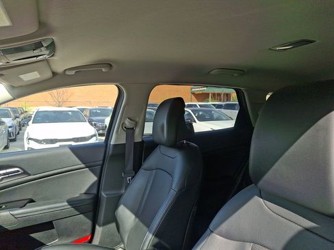 Used 2023 Kia Sportage EX image 26