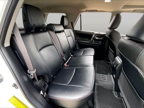 Used 2024 Toyota 4Runner TRD Off-Road Premium w/ Moonroof Package AWD/4WD image 19