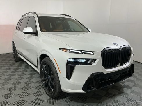 New 2026 BMW X7 xDrive40i w/ Executive Package AWD/4WD image 4