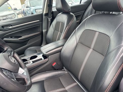 Used 2024 Nissan Altima 2.5 SR image 13