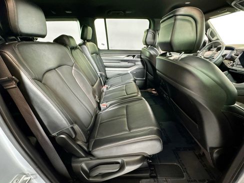 Used 2023 Jeep Wagoneer Series II image 26