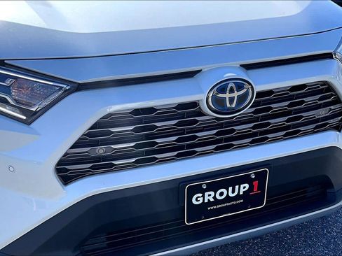 Used 2021 Toyota RAV4 Limited image 29