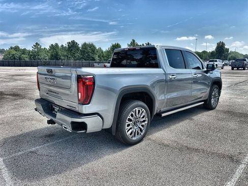 New 2026 GMC Sierra 1500 Denali Ultimate w/ LPO, Black Badging Package AWD/4WD image 11