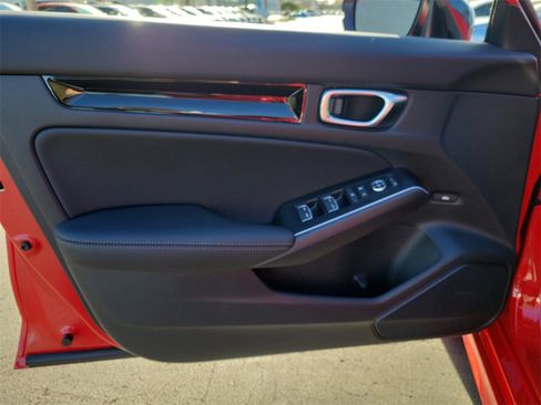 Certified 2025 Honda Civic Sport Touring image 19