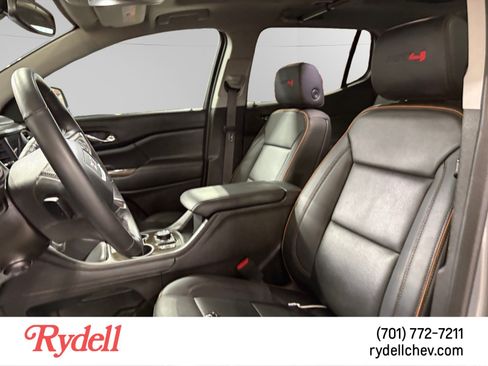 Used 2023 GMC Acadia AT4 w/ Technology Package AWD/4WD image 5