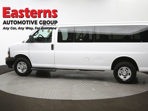 Used 2023 Chevrolet Express 3500 LS image 58