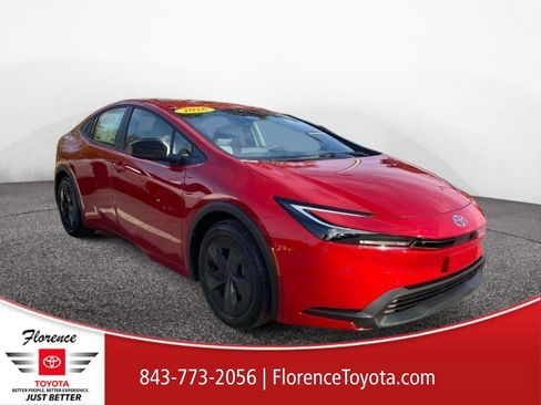 New 2026 Toyota Prius LE image 1