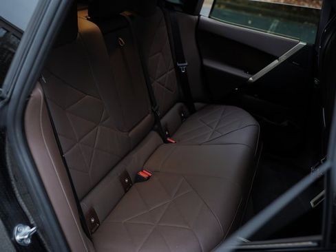 Used 2024 BMW iX xDrive50 w/ Premium Package image 25