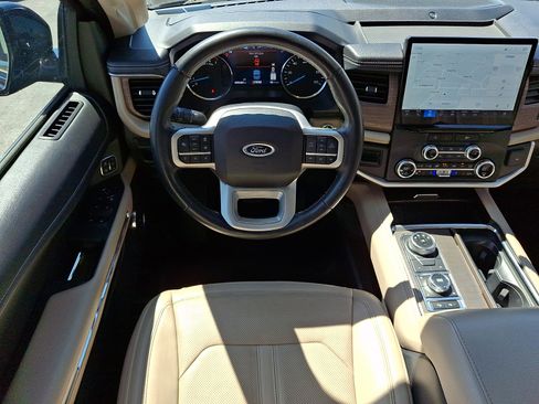 Used 2024 Ford Expedition Limited AWD/4WD image 14