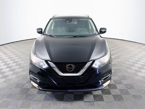 Used 2021 Nissan Rogue Sport SV FWD image 2