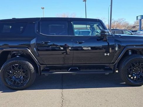 New 2024 GMC Hummer EV 2X AWD/4WD image 11