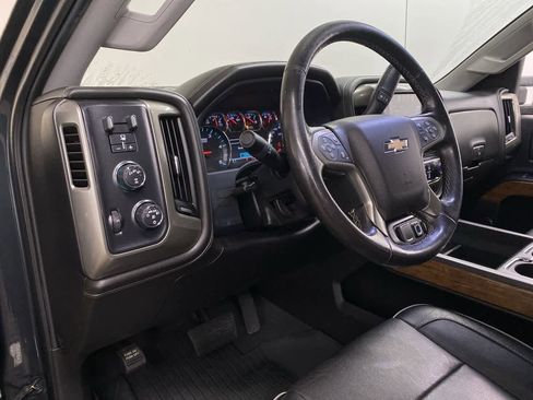 Used 2019 Chevrolet Silverado 2500 High Country w/ Duramax Plus Package image 2