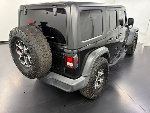 Used 2018 Jeep Wrangler Unlimited Sport S AWD/4WD image 9