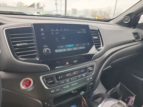 Used 2024 Honda Passport TrailSport image 10