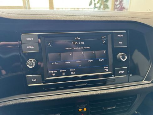 Used 2019 Volkswagen Jetta R-Line w/ R-Line Cold Weather Package image 27