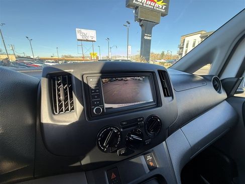 Used 2021 Nissan NV200 SV image 21