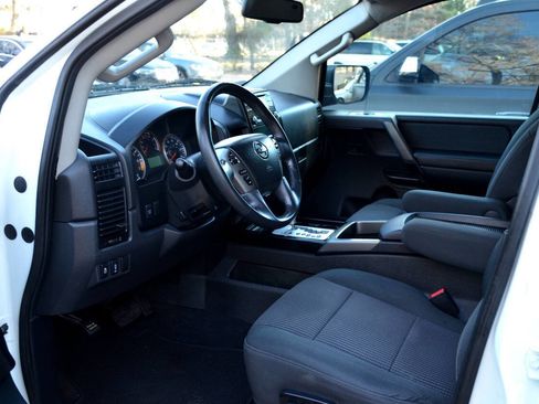 Used 2014 Nissan Titan SV w/ SV Value Truck Package image 16