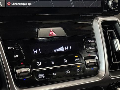 Certified 2023 Kia Sorento EX image 30