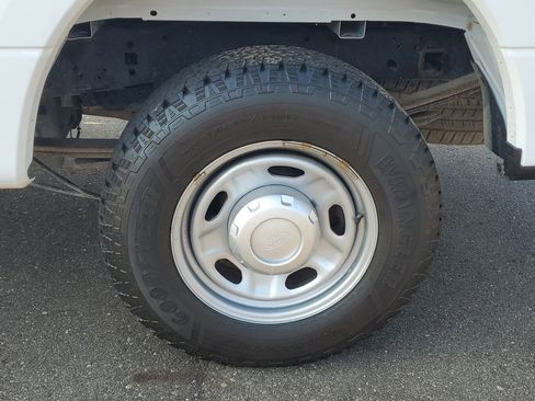 Used 2020 Ford F250 XL w/ Power Equipment Group image 5