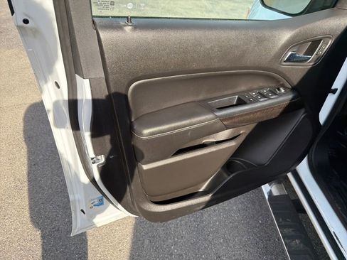 Used 2016 GMC Canyon SLT image 12