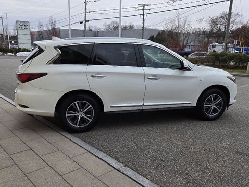 Used 2019 INFINITI QX60 Luxe w/ Essential Package image 13
