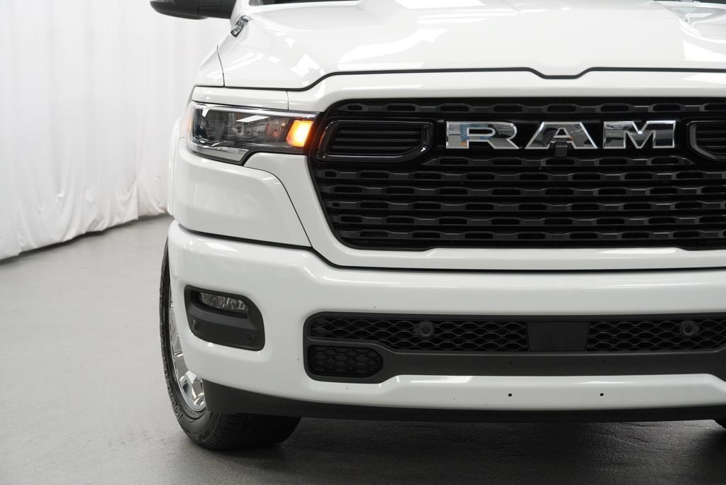 Used 2025 RAM 1500 Big Horn AWD/4WD image 10