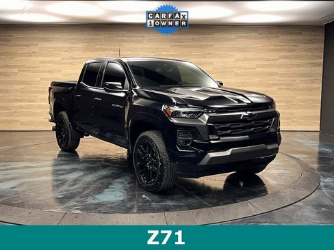 Used 2025 Chevrolet Colorado Z71 w/ Technology Package image 1