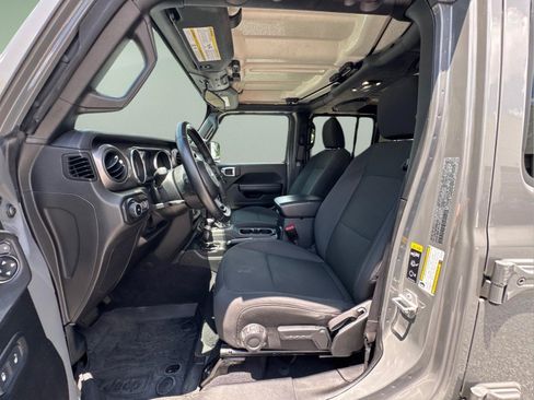 Used 2021 Jeep Wrangler Unlimited Sport AWD/4WD image 18
