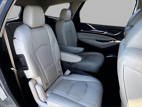 Used 2019 Buick Enclave Essence image 23